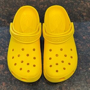 Yellow Adult Crocs Classic Clogs W10 M8